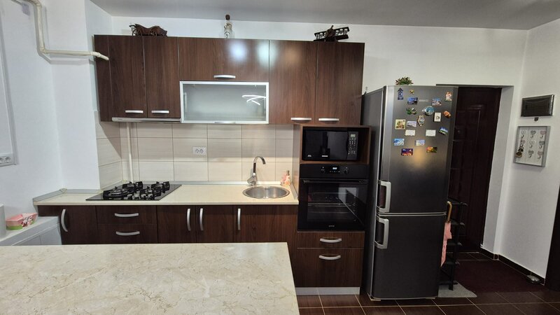 Militari Auchan, str.Tineretului, bloc 2013, et.9, cu 2 lifturi, parcare